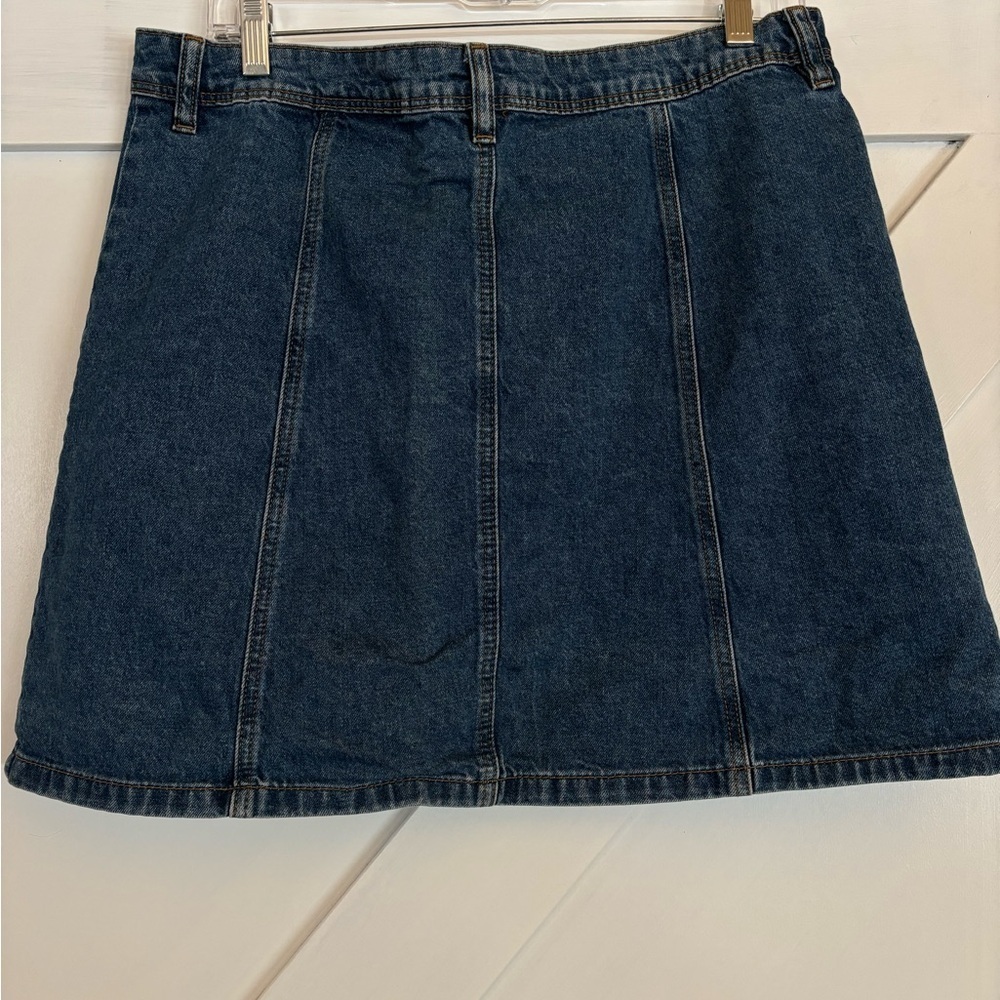 🔸H&M Jean Skirt - Picture 4 of 4